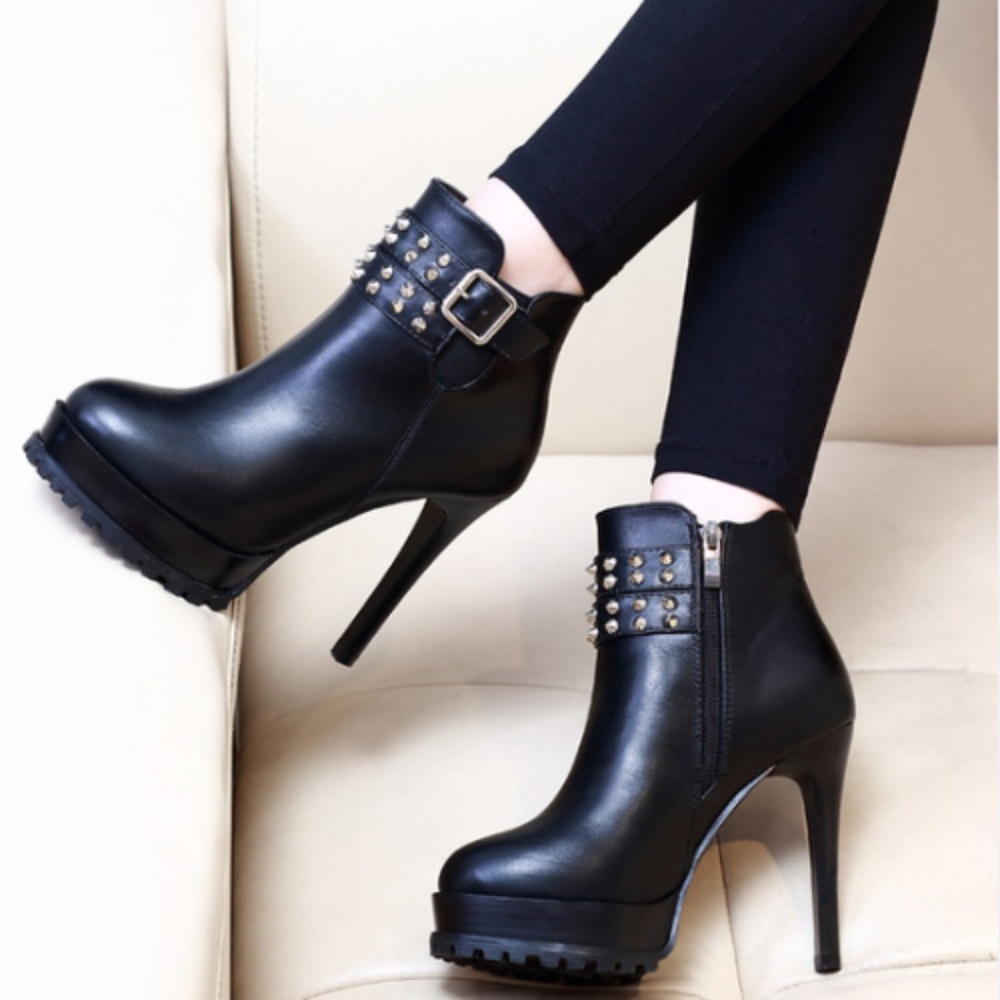 Black Ankle Boots